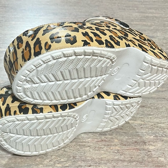 Animal print (leopard print) platform clogs - Picture 12 of 12